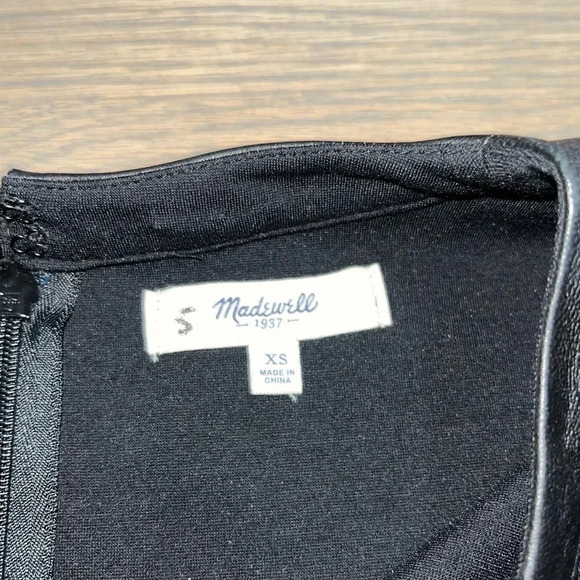 Women’s Madewell Black Short Sleeve Peplum Top with Black Trim. XS - Picture 5 of 8